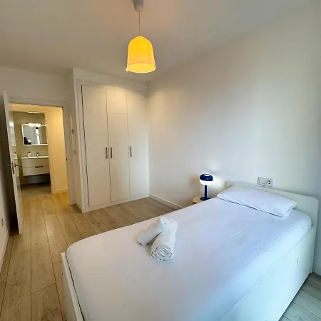 Διαμέρισμα Ocean View Balcony - New 3bed 6pax *