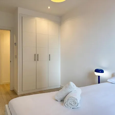 Διαμέρισμα Ocean View Balcony - New 3bed 6pax *