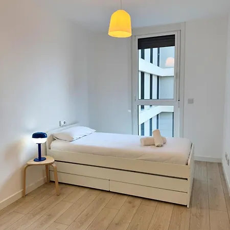 Ocean View Balcony - New 3bed 6pax * Βίγκο