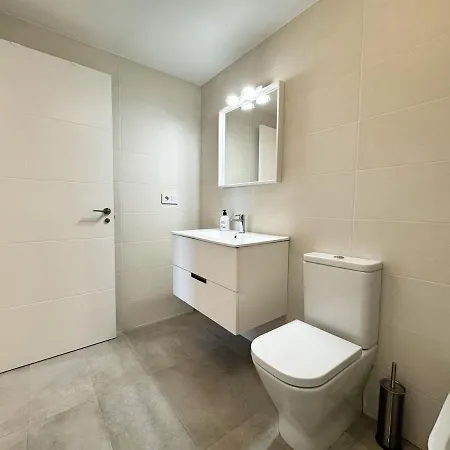 Ocean View Balcony - New 3bed 6pax Διαμέρισμα *