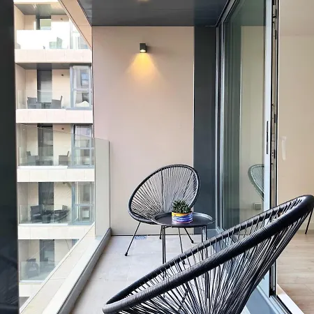 Ocean View Balcony - New 3bed 6pax * Βίγκο