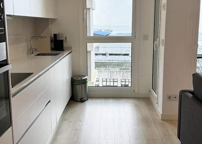 Ocean View Balcony - New 3bed 6pax Apartman Vigo