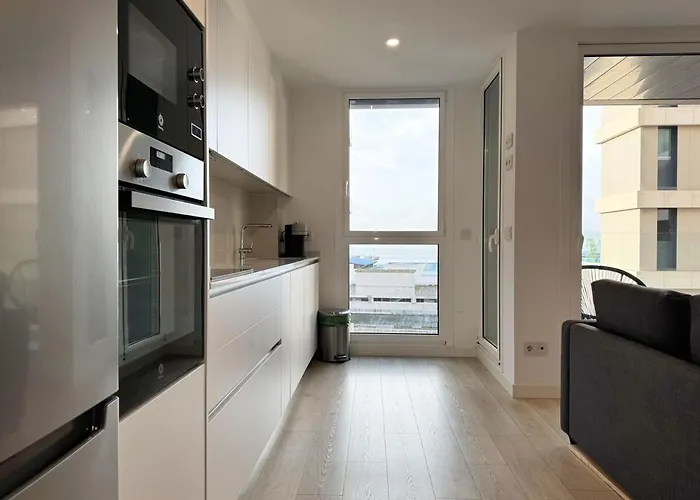 Ocean View Balcony - New 3bed 6pax *